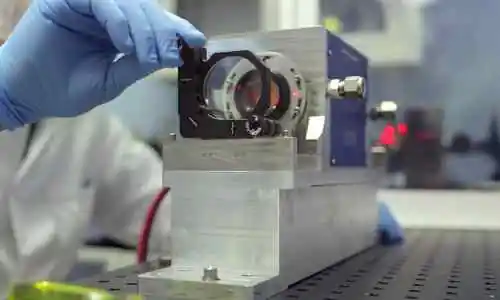 laser mirror004.jpg